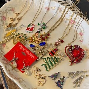 Festive Holiday 26+ pcs Jewelry Bundle - Gold and Red